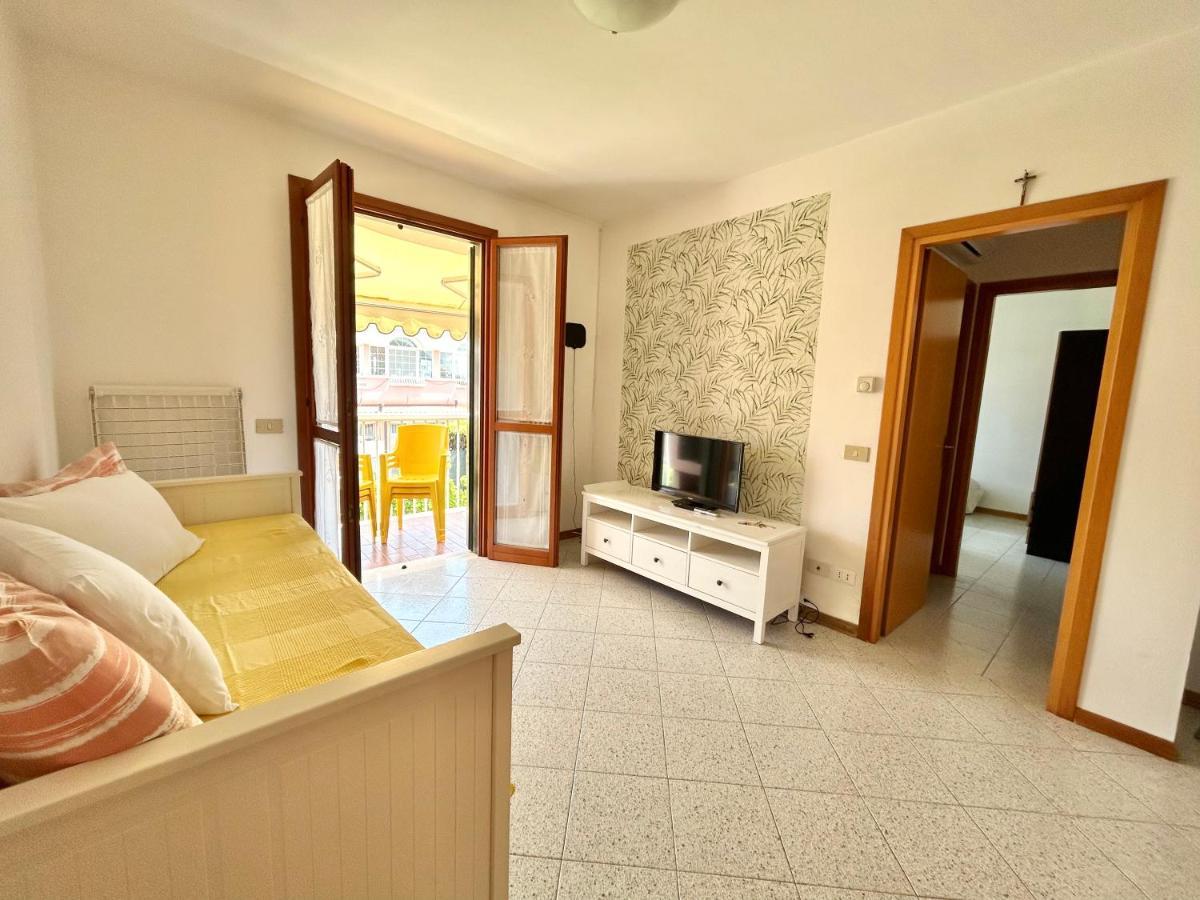 Seaside Terrace & Pool Getaway Apartment Cavallino-Treporti Luaran gambar
