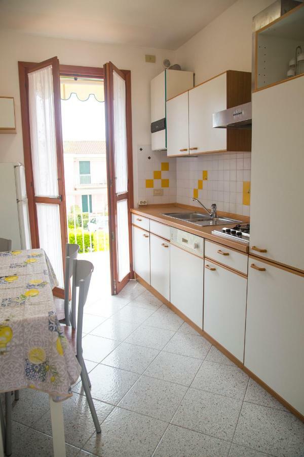 Seaside Terrace & Pool Getaway Apartment Cavallino-Treporti Luaran gambar